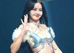 Kết &#8220;đắng&#8221; của Lisa sau show &#8220;thoát y&#8221;: Nghi bị &#8220;phong sát&#8221; ở Trung Quốc, CEO Celine &#8220;né gấp&#8221; còn BLACKPINK có bị ảnh hưởng?