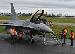 Hà Lan cấp máy bay chiến đấu F-16 để huấn luyện phi công Ukraine