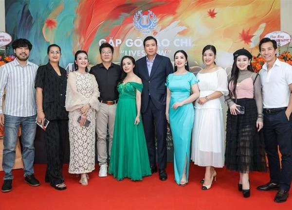 Thanh Lam, Quang Hà hội ngộ các giảng viên thanh nhạc trong liveshow 'Mùa thu vàng'