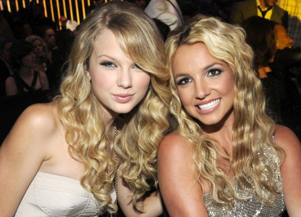 Britney Spears gọi Taylor Swift là nữ ca sĩ nhạc pop tiêu biểu nhất thế hệ