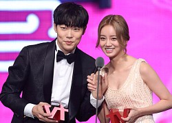 Cặp đôi "Reply 1988" Hyeri - Ryu Jun Yeol chia tay sau 7 năm hẹn hò