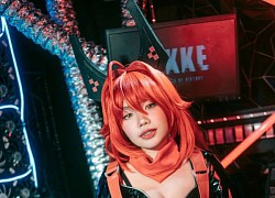 &#8220;Full&#8221; màn cosplay bóng hồng Red Hood của nữ streamer nổi tiếng, chuẩn HD đến từng chi tiết!