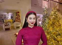 Hoa hậu Phạm Hương khoe khoảnh khắc trang trí biệt thự ở Mỹ đón noel, dân tình chỉ chú ý một điều?