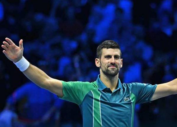 Djokovic phá kỷ lục ATP Finals của Federer, muốn vô địch 4 Grand Slam & Olympic năm sau