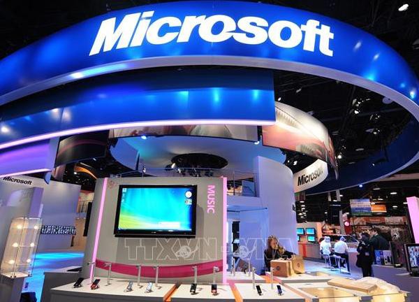 Cổ phiếu Microsoft xác lập kỷ lục mới với sự đầu quân của cựu CEO OpenAI