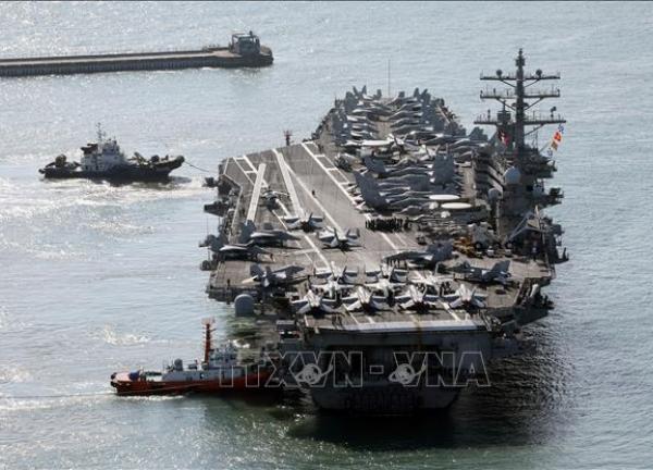 Tàu sân bay USS Carl Vinson của Mỹ cập cảng Hàn Quốc