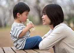 Cho con ăn mặc &#039;điệu đà&#039;, người mẹ sốc nặng khi con trưởng thành