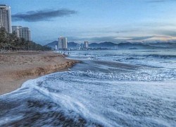 Tắm biển như người Nha Trang