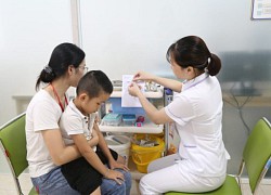 Ai nên tiêm vaccine bạch hầu?