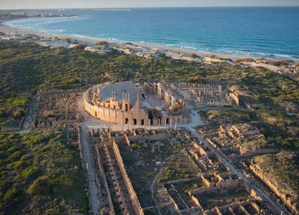 Khám phá tàn tích thành phố cổ La Mã Leptis Magna tráng lệ được bảo tồn