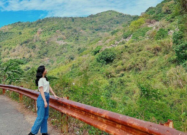 Hồ núi đá Tây Ninh: 'Viên ngọc xanh' tọa lạc giữa lòng thung lũng thơ mộng