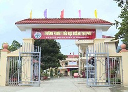 Vụ "11 học sinh ăn 2 gói mì tôm chan cơm": Hiệu trưởng xin từ chức