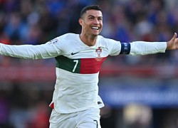 Ronaldo vươn lên vị trí số một thế giới bằng 2 quả phạt đền