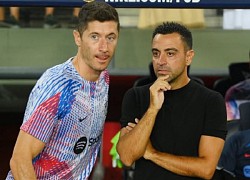 Xavi nổi giận với Lewandowski