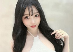 Hot girl xinh đẹp diện đồ trễ nải k.hoe b.ody vạn người mê