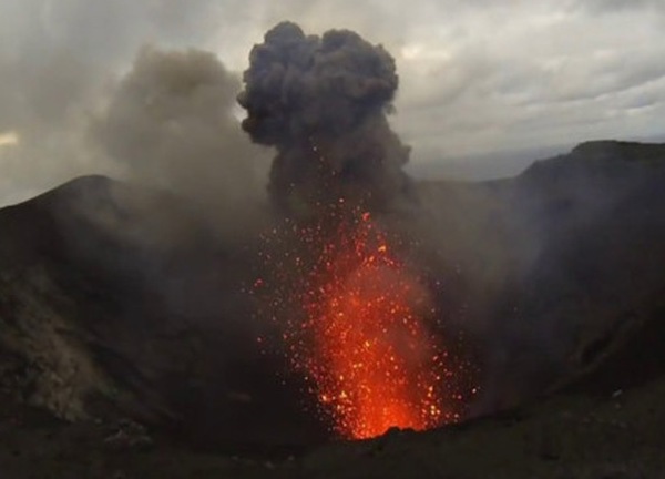 Núi lửa phun trào tại Vanuatu