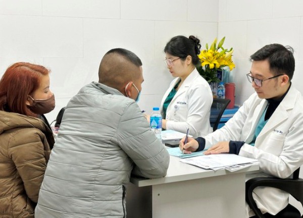 24 tuổi đã suy buồng trứng nặng