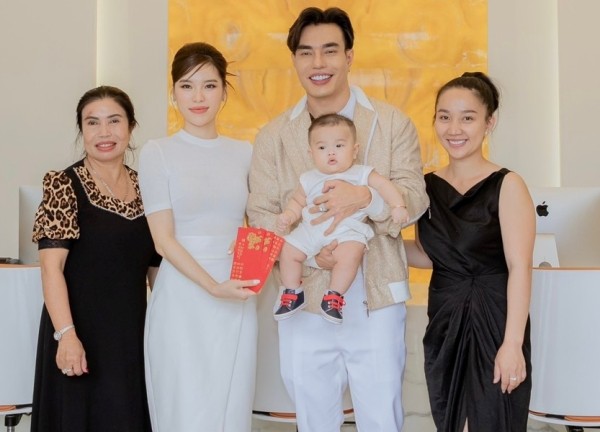 Bà xã Lê Dương Bảo Lâm chăm đi làm đẹp, rũ bỏ hình ảnh xuề xòa