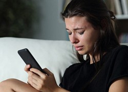 Nghi ngờ chồng, tôi lén kiểm tra điện thoại rồi hối hận khi thấy cuộc đối thoại gay gắt