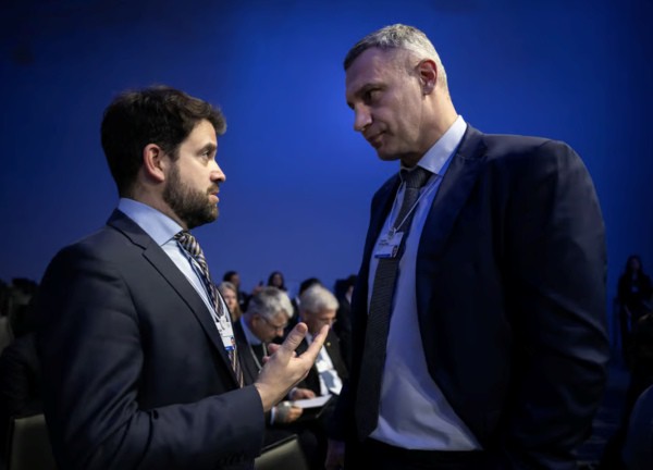 Politico: Thụy Sĩ đang tìm cách 'lách' luật trung lập để tái xuất vũ khí sang Ukraine