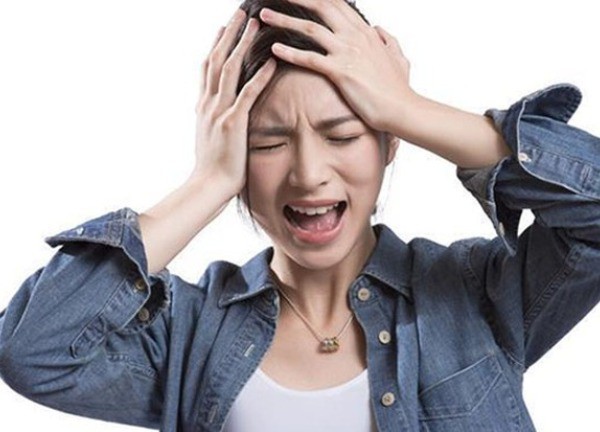 Tôi choáng váng khi phát hiện thân thế thật của chú lao công ở văn phòng