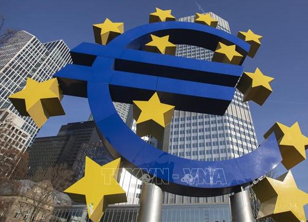 EC tăng dự báo tăng trưởng Eurozone trong năm 2023