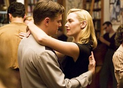 Kate Winslet thừa nhận "khó xử" khi đóng "cảnh nóng" với Leonardo DiCaprio trước mặt chồng