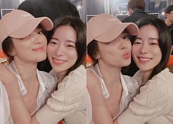 Trên phim không đội trời chung, Song Hye Kyo và "kẻ thù" Lim Ji Yeon ngoài đời lại có mối quan hệ bất ngờ