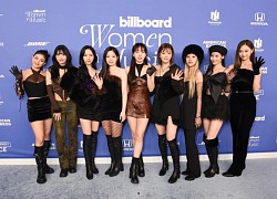 TWICE lần đầu đem hit tiếng Anh trình diễn ở Mỹ nhưng đã gặp ngay sự cố đáng tiếc!