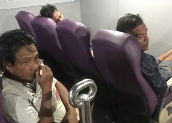 2 sà lan gặp nạn trên vùng biển Phú Quý, 4 người đang mất tích