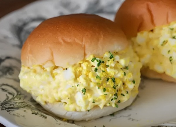 Cách làm bánh mì trứng mềm mịn, đủ chất cho bữa sáng