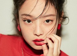 Jisoo khoe visual tràn màn hình trên poster nhá hàng, hé lộ tên album đơn giản chuẩn gu YG