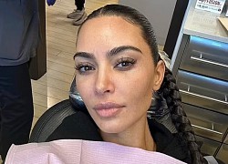 Kim Kardashian nhận cơn mưa lời khen khi chia sẻ ảnh mặt mộc