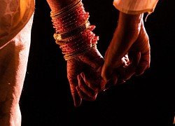 Phải lòng nhau, bố chồng rủ con dâu bỏ trốn