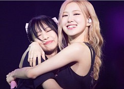 Rosé (BlackPink) bị tố hát nhép sau sự cố trang phục