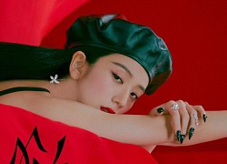 Album solo của Jisoo (BLACKPINK) vượt mốc 500.000 bản đặt trước