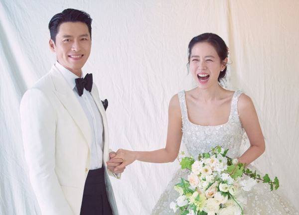 Vợ chồng Son Ye Jin có hành động cực gắt sau tin "ly hôn vì Hyun Bin thua bạc 54 tỷ đồng"