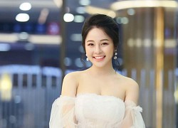 Khoe ảnh mới, hot girl Trâm Anh bị soi chiếc áo cúp 'bất ổn'