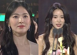 Khoảnh khắc đặc biệt của Song Hye Kyo và Lim Ji Yeon tại Baeksang gây thích thú