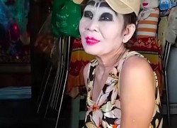 Người phụ nữ hơn 30 năm trang điểm đậm, đi ngủ cũng phải make-up