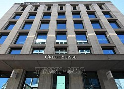 Credit Suisse phá sản có thể khiến kinh tế Thụy Sĩ sụp đổ