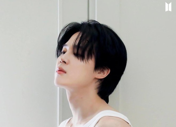Điểm chung trong 2 màn solo của Jisoo và Jimin: Hát dở nhưng chẳng ảnh hưởng gì đến thành tích!