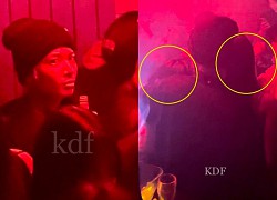 "Em trai BTS" bất ngờ bị tung ảnh đi bar, cùng lúc thân mật với 2 cô gái lạ