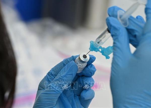 Mỹ tăng đầu tư phát triển vaccine và phương pháp điều trị COVID-19