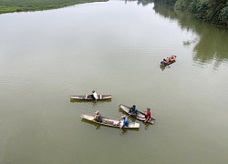 Tìm học sinh nghi nhảy sông tự tử khi để lại lời nhắn: "Con xin lỗi, con không ăn trộm"