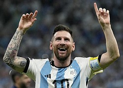 Messi tặng lại đồng đội giải thưởng vì&#8230; quá nhiều