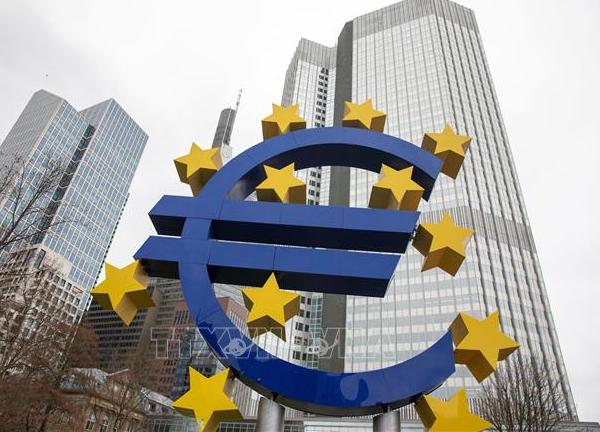 Khu vực Eurozone bất ngờ phục hồi trong tháng 4/2023