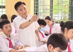 Thầy giáo không bàn chân gần 30 năm vẫn miệt mài đạp xe đi dạy học