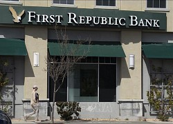 Lo sợ ngân hàng sụp đổ, khách hàng rút hơn 100 tỷ USD khỏi First Republic Bank