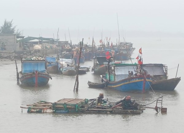 Nhảy xuống sông kéo thuyền bị trôi, một người bị đuối nước